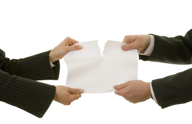 13家公立医院自费药房被关，“药房托管”模式走向终结